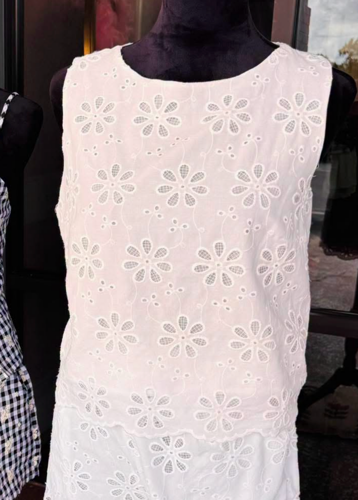 Lesli Top
