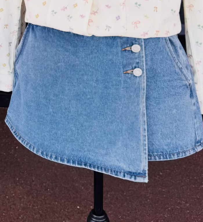 Gwenyth Skort