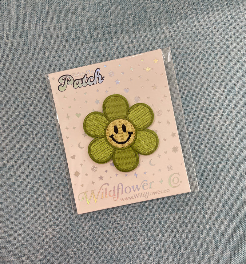 Smiley Lime Green Daisy Patch